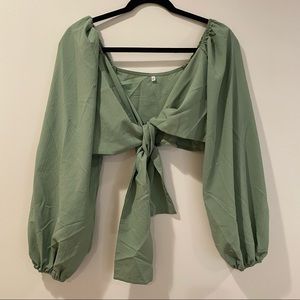 Long sleeve top with with tie in front